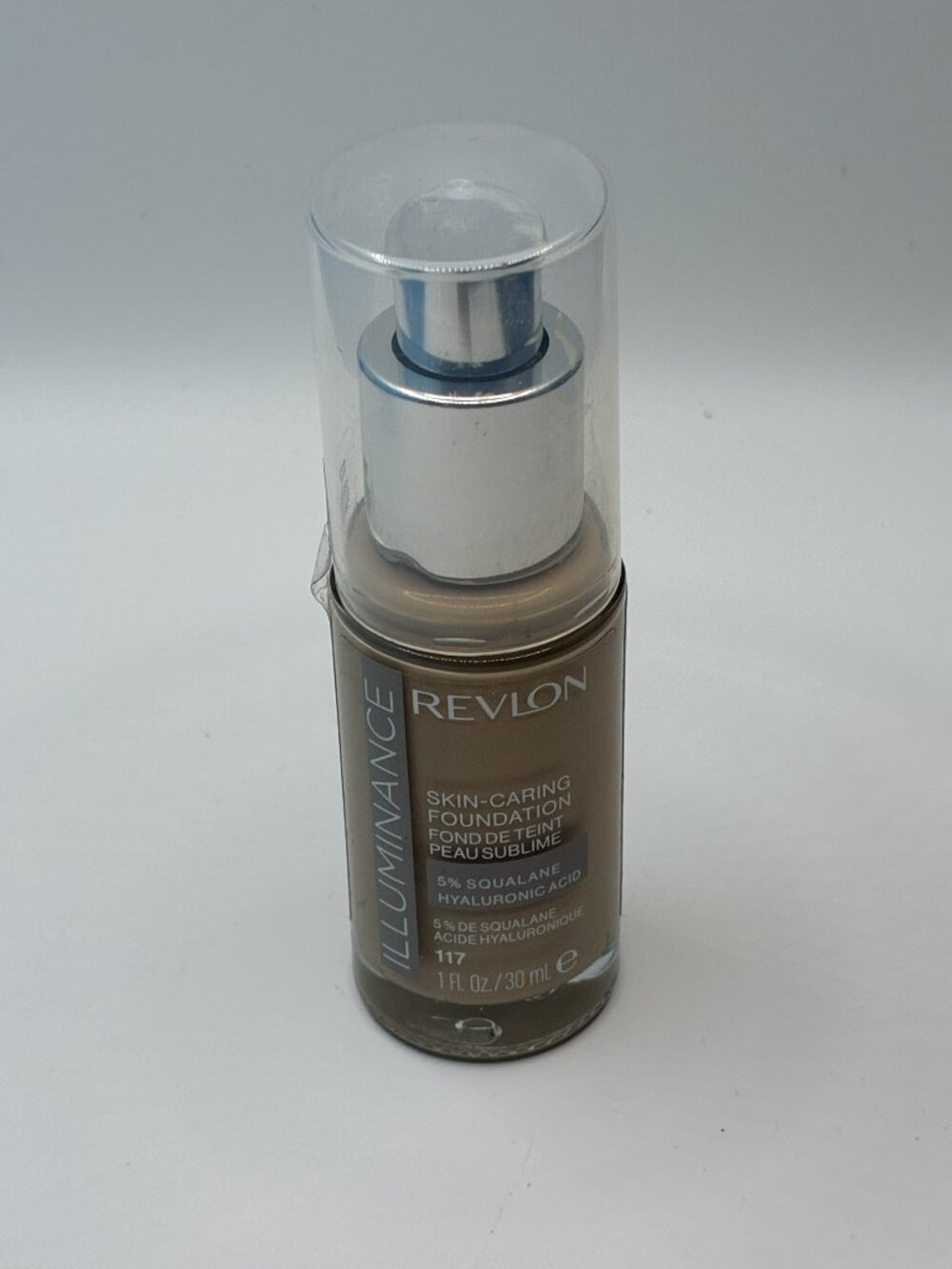 117 - Light Beige: Revlon Illuminance Liq Foundation, Squalene, Hyaluronic Acid